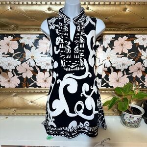 Size S 2010s mod graphic tunic blouse black white sleeveless women